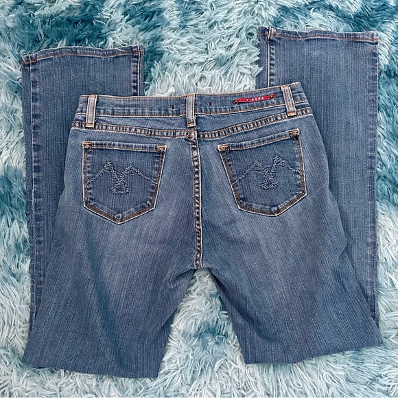 DESIGNED BY VIGOSS!!! Great Condition Boot Cut Size 9 Jeans For Juniors/Women. - Picture 2 of 8